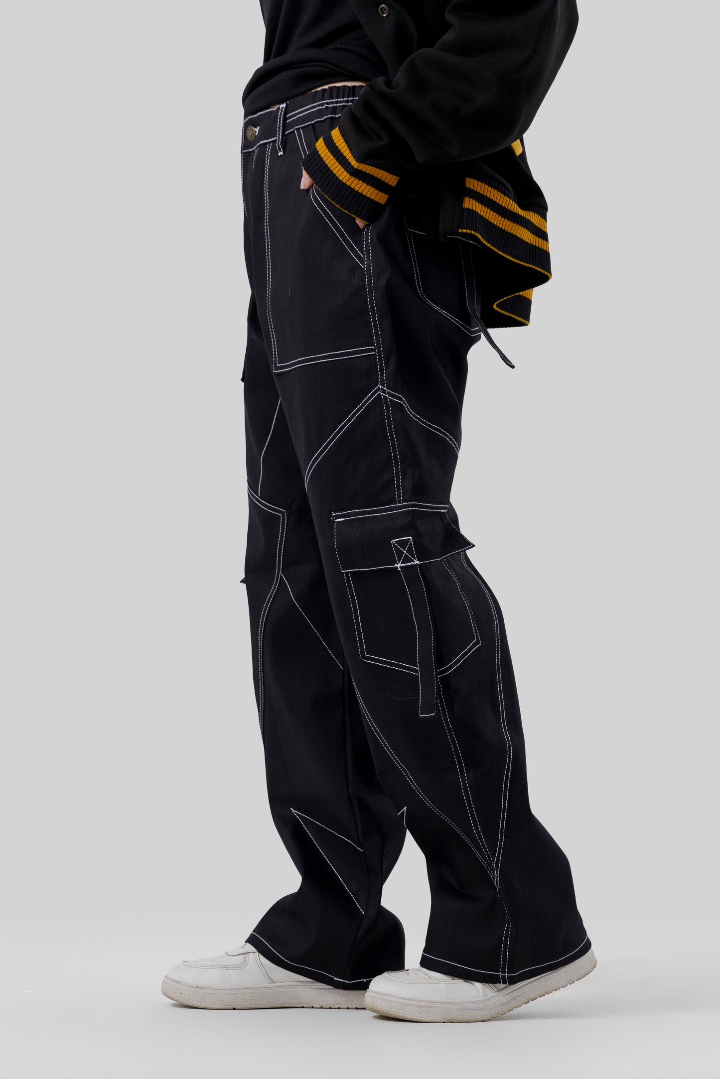 Shop DARK EDGE BAGGY CARGO PANT Online in Pakistan