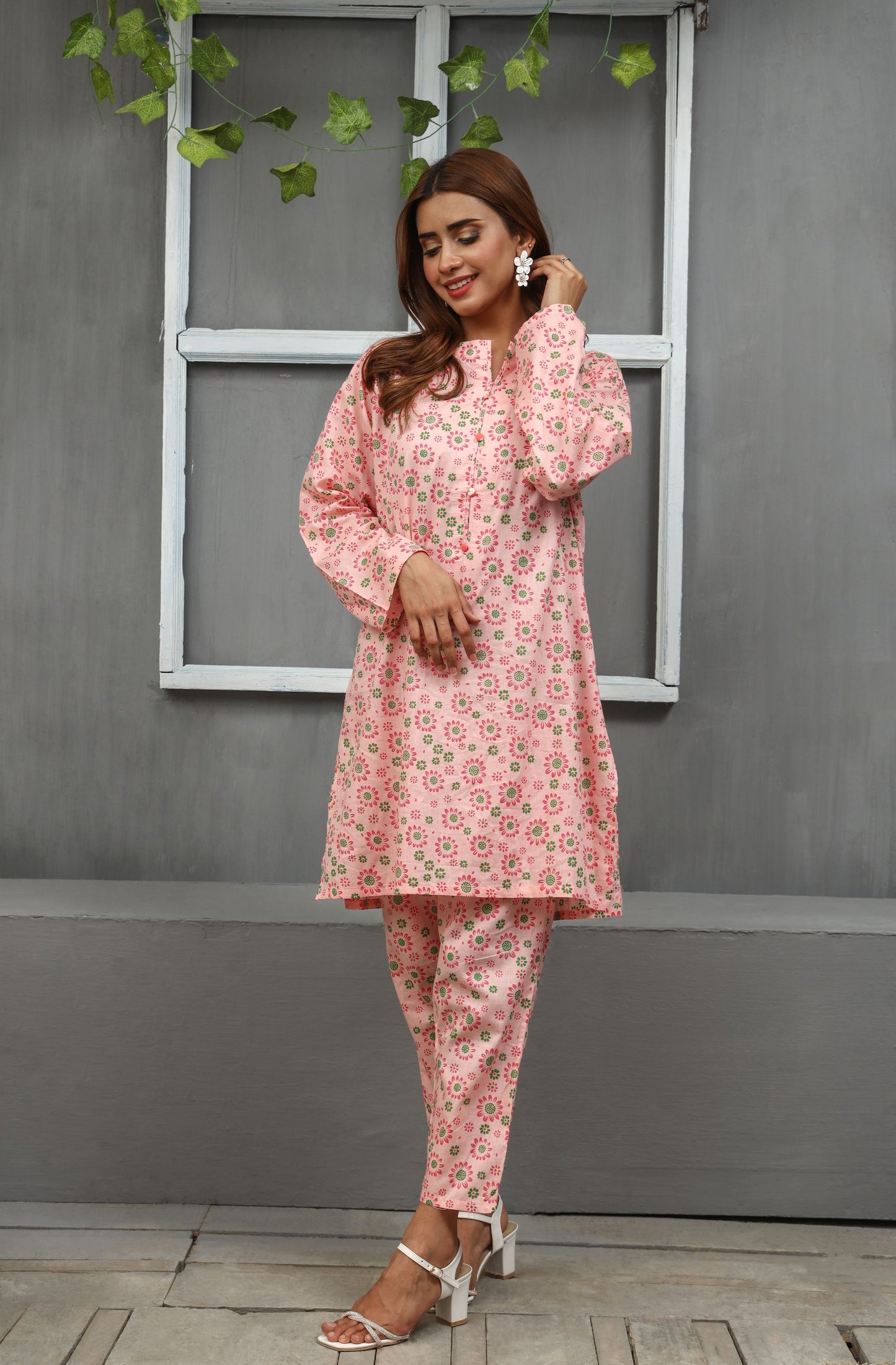 Shop PINK PRINTED SUIT Online in Pakistan