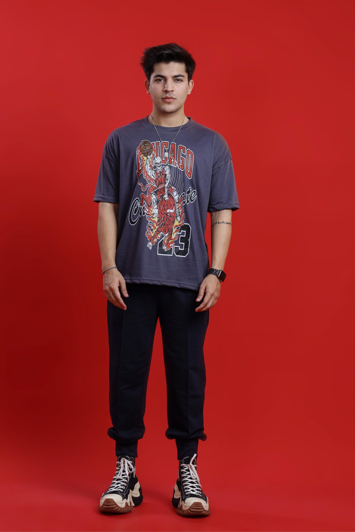 Shop CHICAGO OVERSIZED T-SHIRT Online in Pakistan