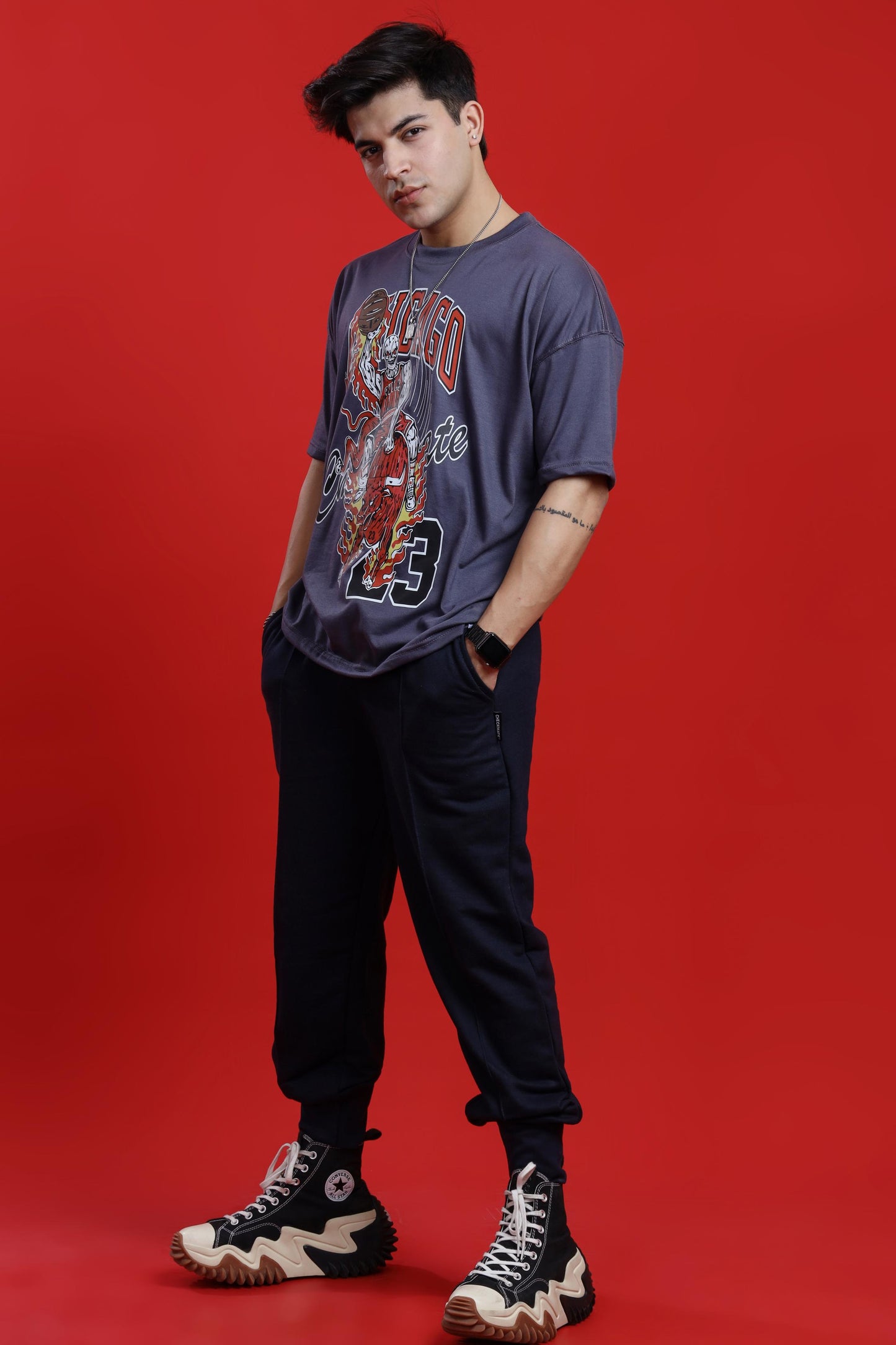 CHICAGO OVERSIZED T-SHIRT - Checkmate Atelier