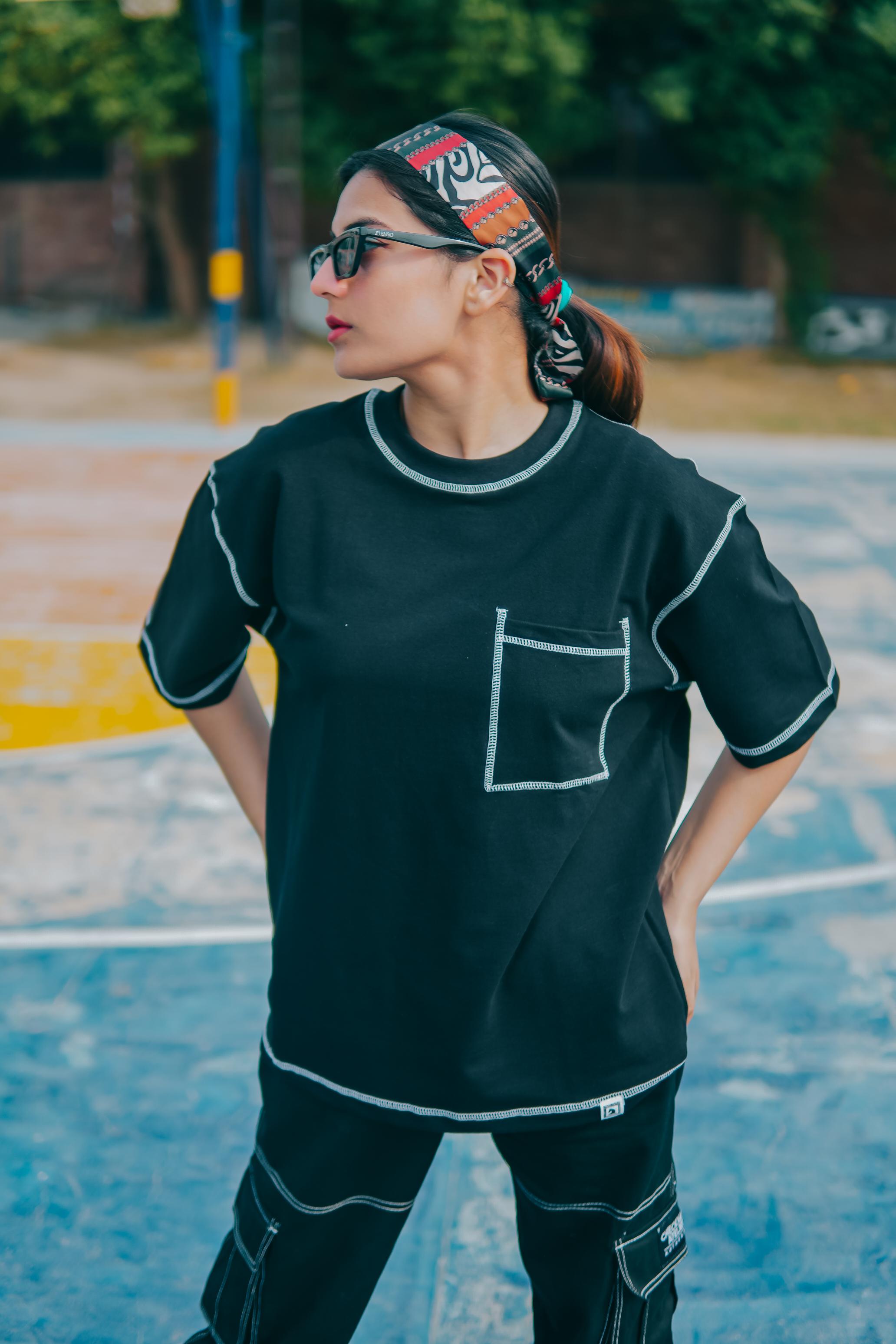 BLACK CONTRAST OVERSIZED T-SHIRT - Shop Now - Checkmate Atelier