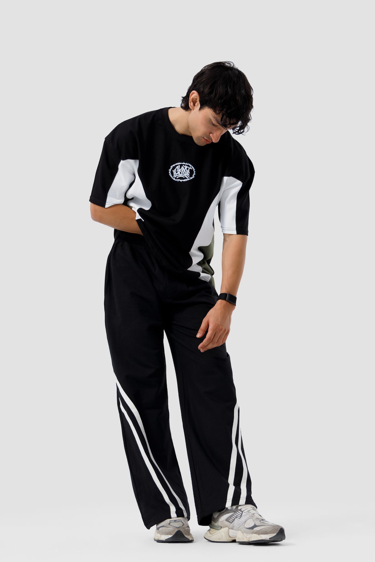 Shop VECTOR PANEL BLACK T-SHIRT Online in Pakistan