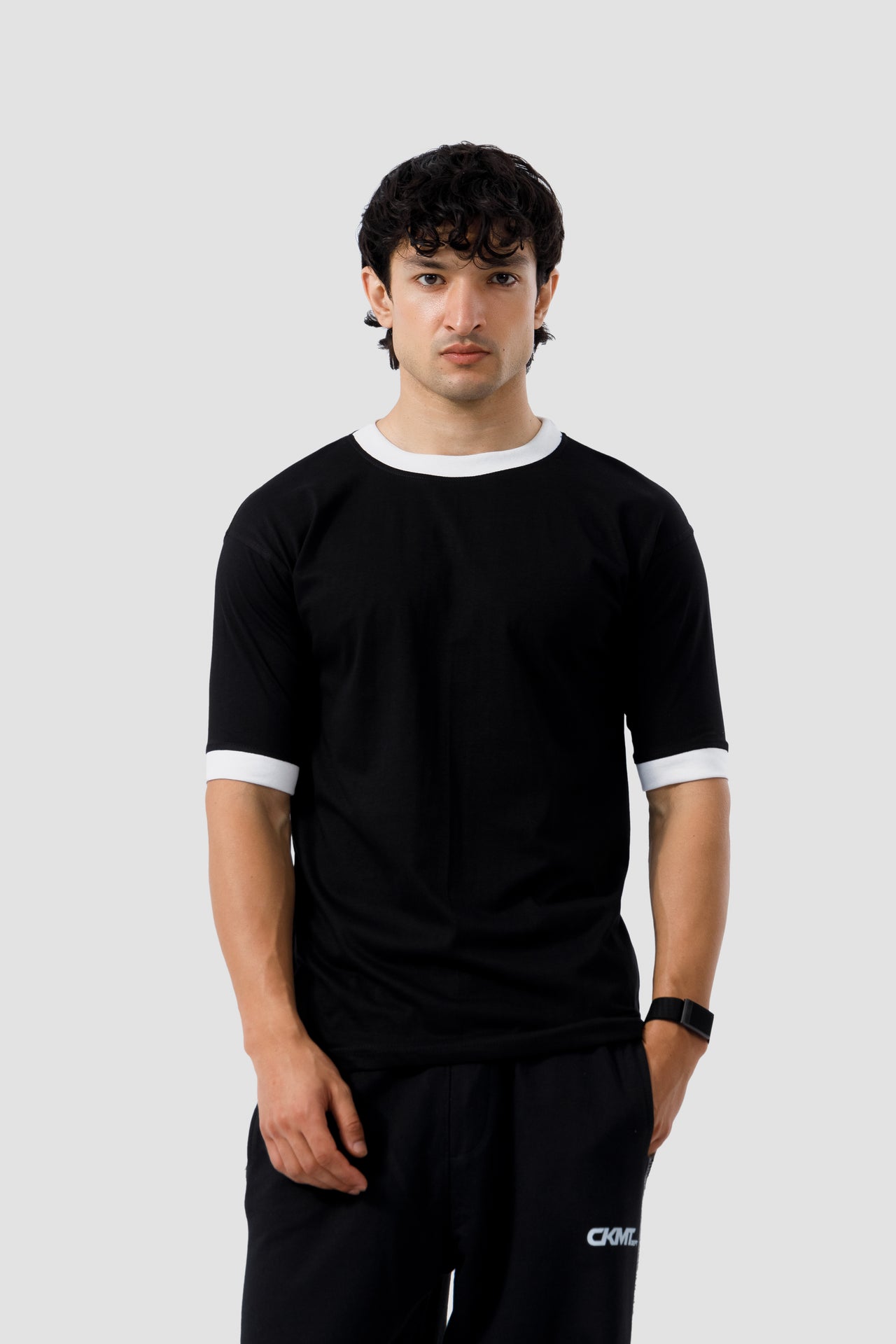 MONO RINGER ESSENTIAL T-SHIRT