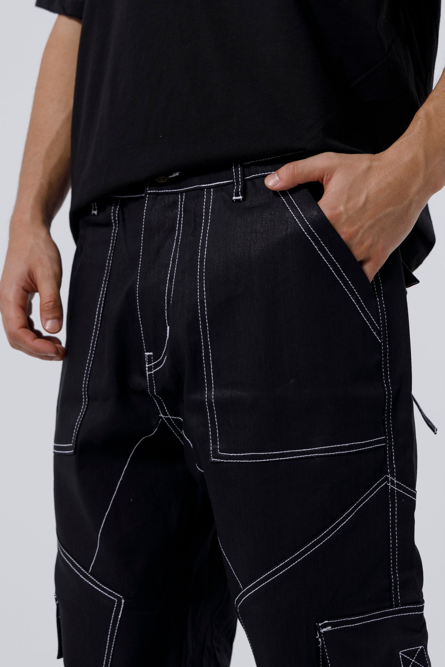 Shop DARK EDGE BAGGY CARGO PANT Online in Pakistan