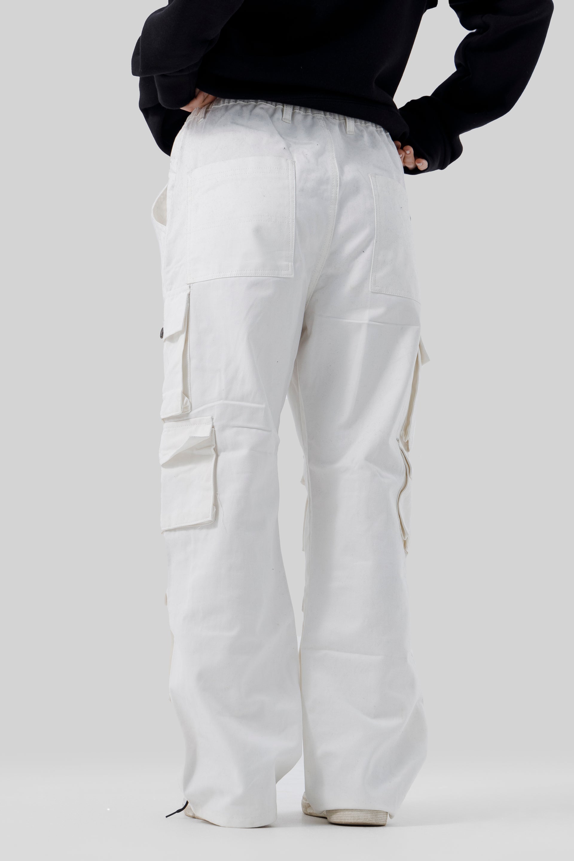Shop [MINOR FAULT] ICEBOX BAGGY CARGO PANT Online in Pakistan