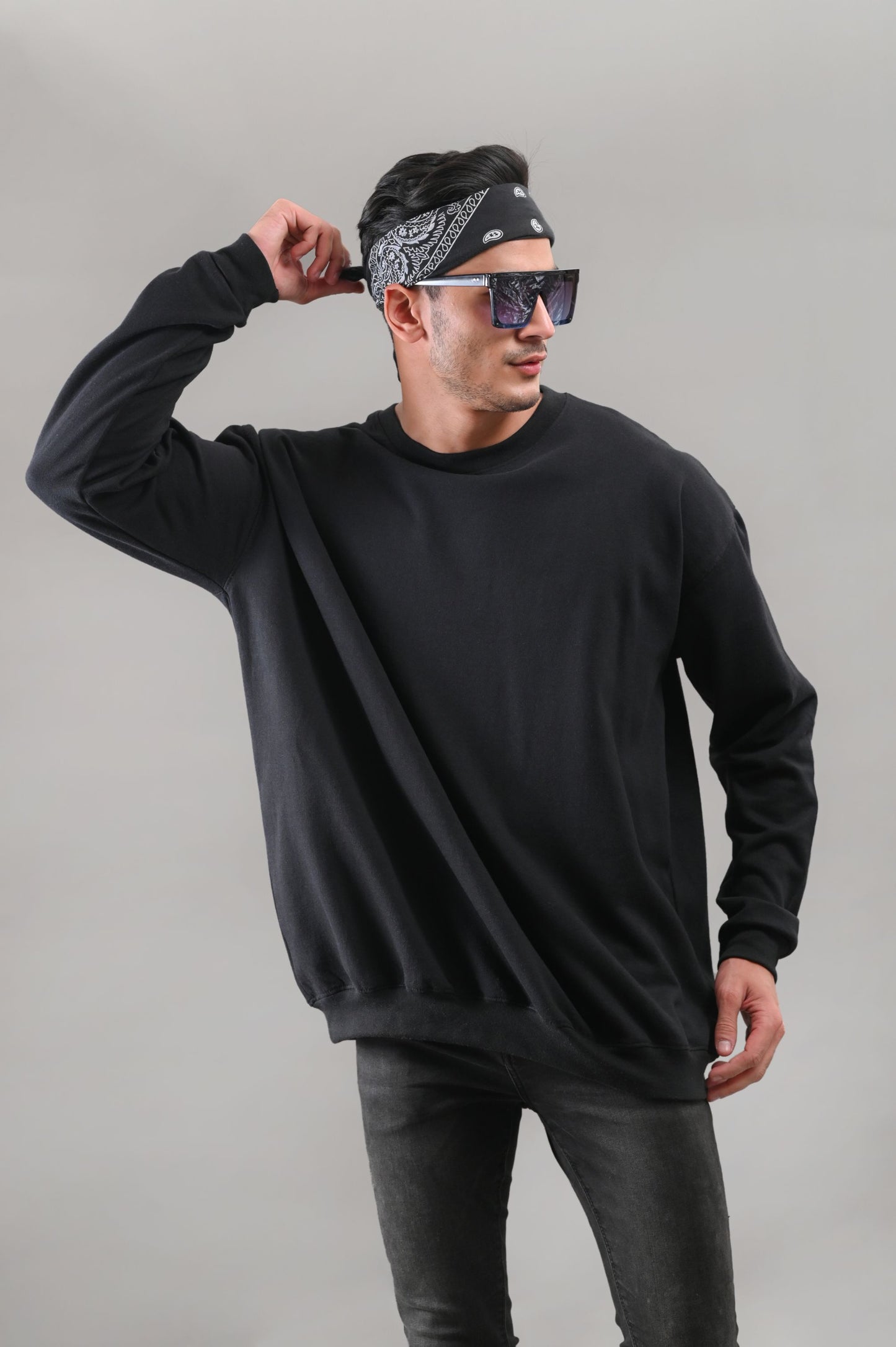 Shop Black Over Sized Sweatshirt (UNISEX) Online in Pakistan